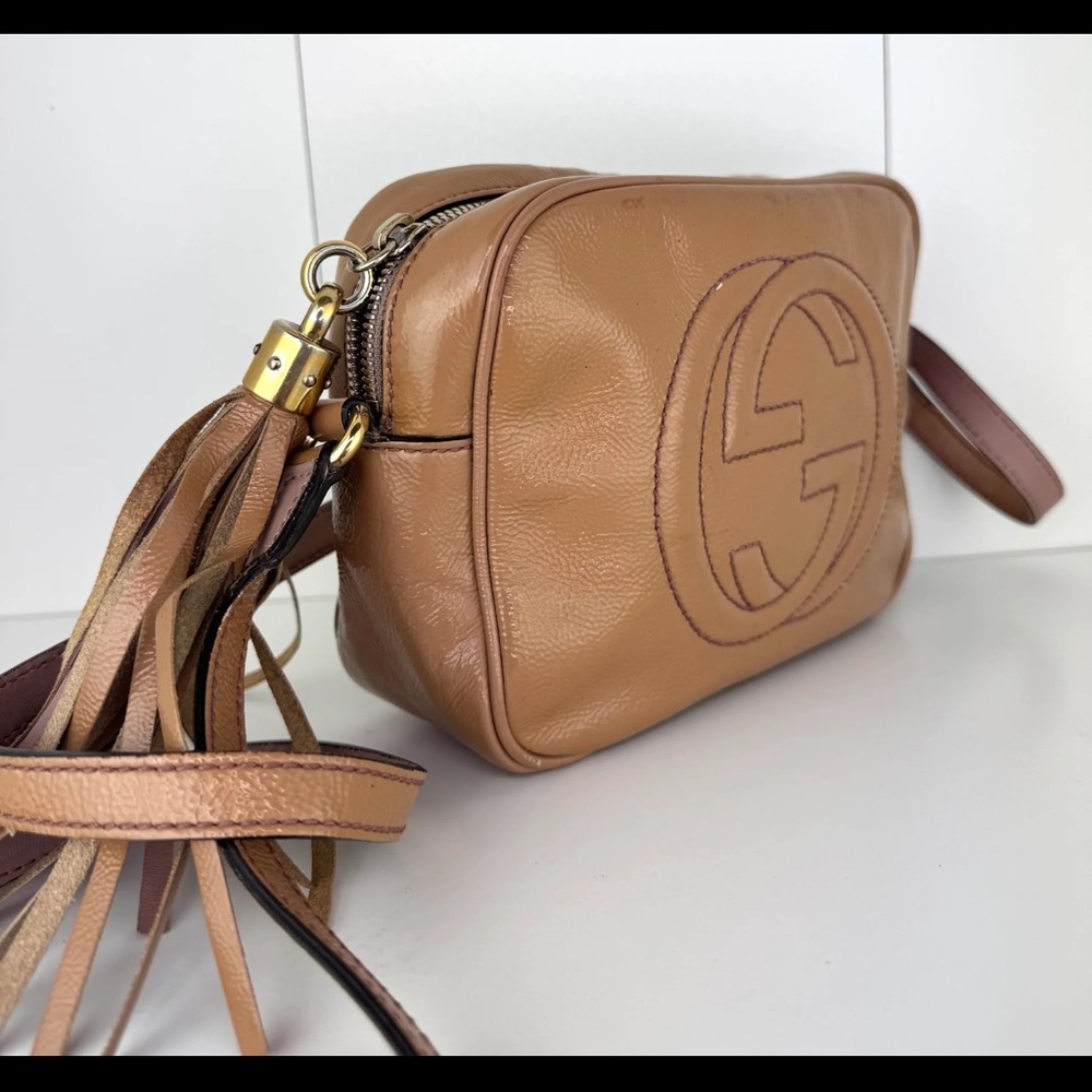 Gucci Soho Disco Crossbody Bag – Tan / Nude - Picture 4 of 15